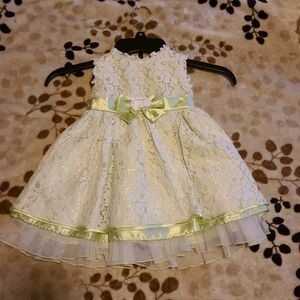 Girls dress